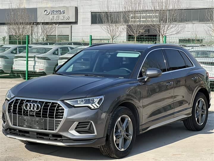 Фото 1 - Audi Q3