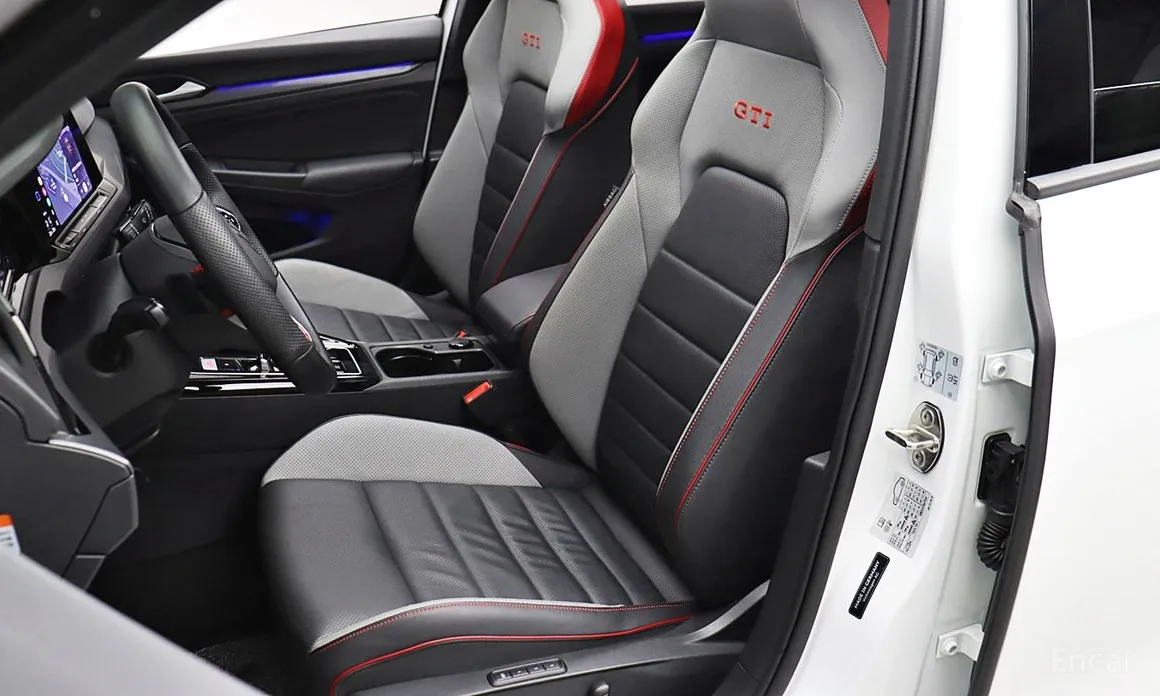 Фото 10 - Volkswagen Golf