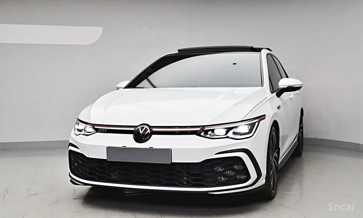 Фото 3 - Volkswagen Golf