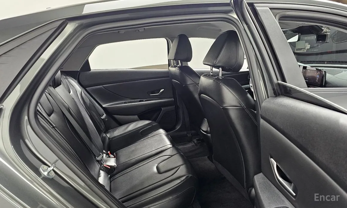 Фото 12 - Hyundai Avante