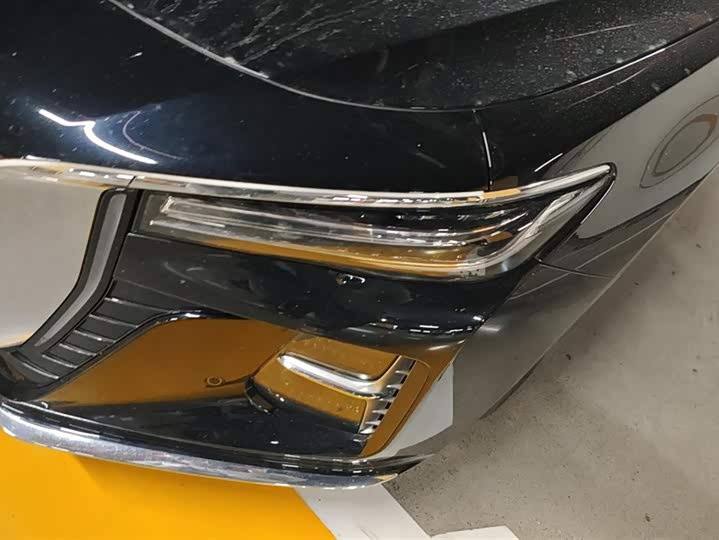 Фото 5 - Hongqi H5