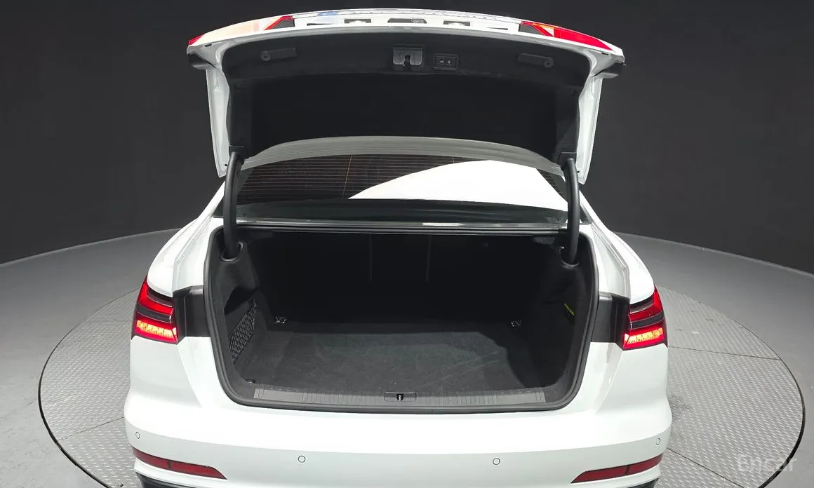 Фото 20 - Audi A6