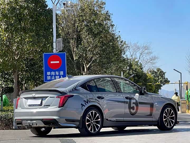 Фото 6 - Cadillac CT5