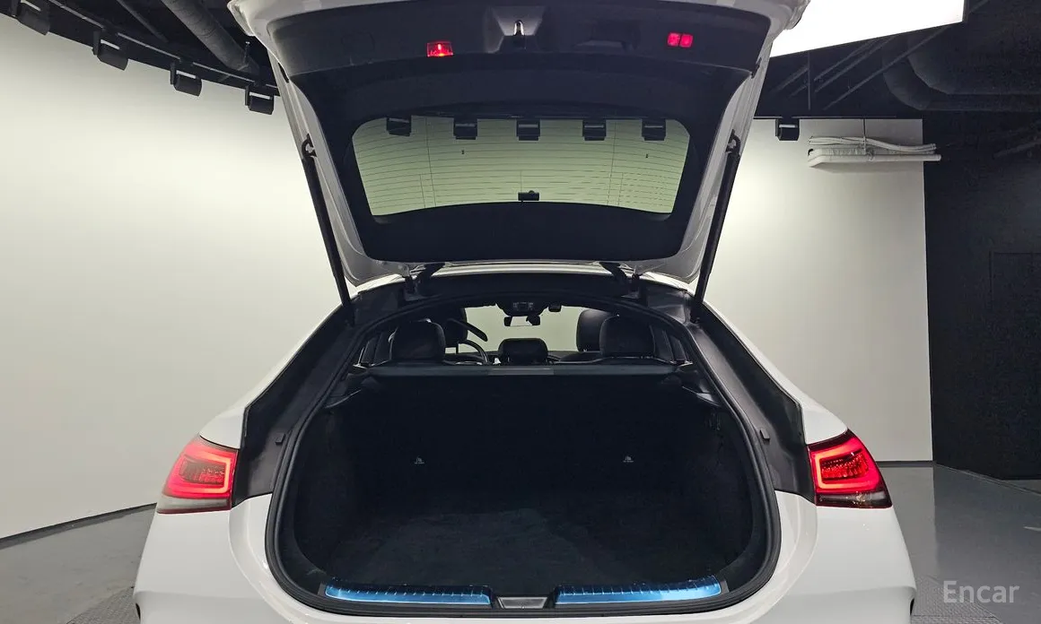 Фото 20 - Mercedes-Benz GLE-Class