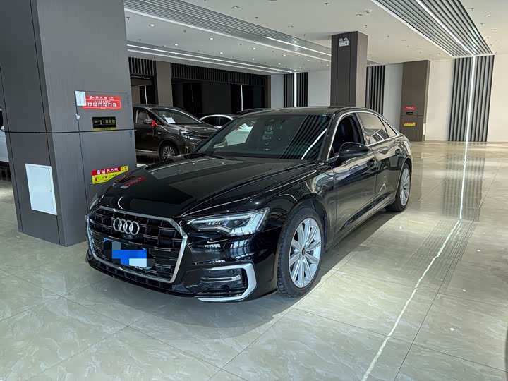 Фото 1 - Audi A6L