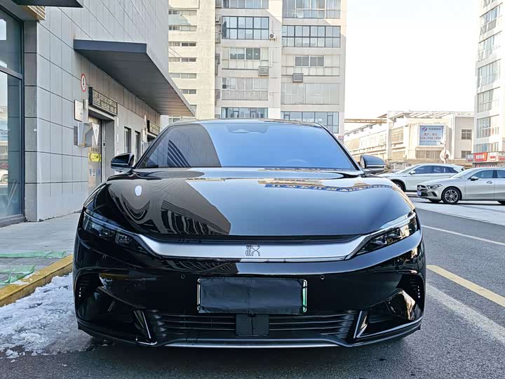 Фото 2 - BYD Han