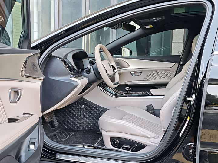 Фото 4 - BYD Han