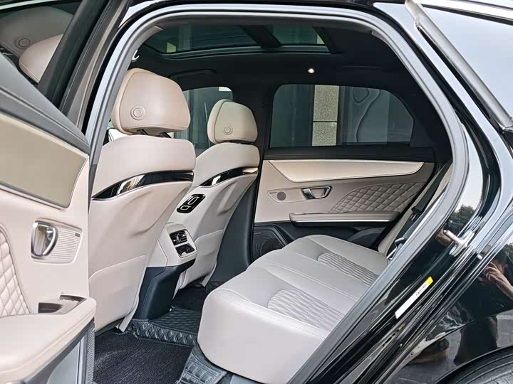 Фото 5 - BYD Han