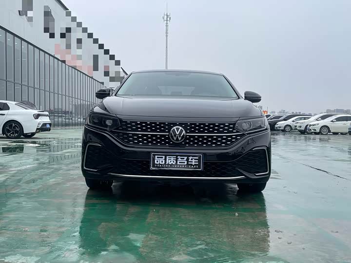 Фото 2 - Volkswagen Passat