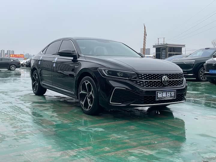 Фото 3 - Volkswagen Passat