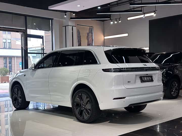 Фото 9 - LiXiang L7