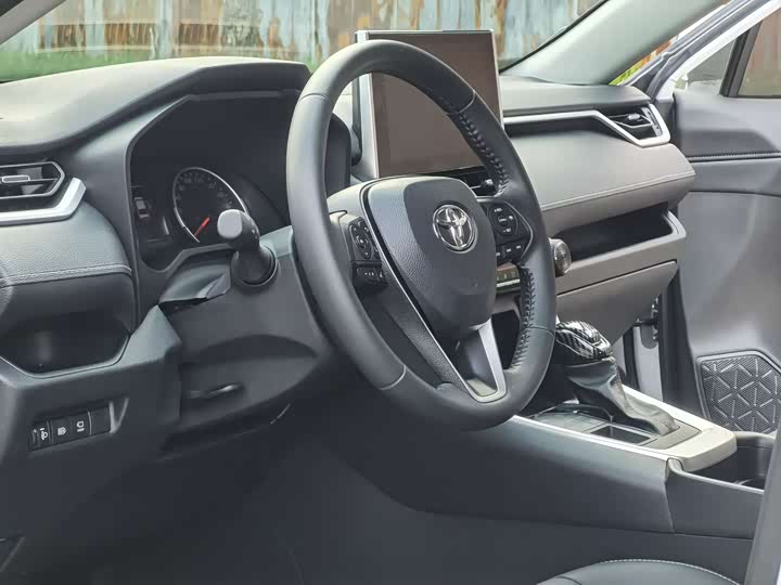 Фото 6 - Toyota Wildlander