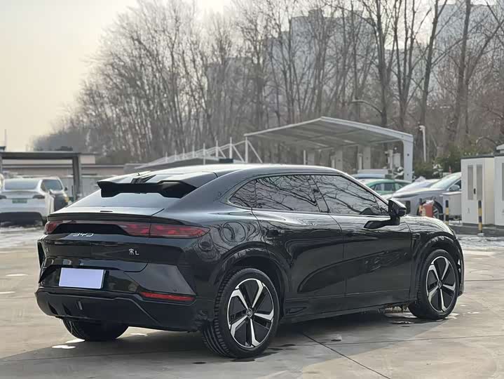 Фото 7 - BYD Song L