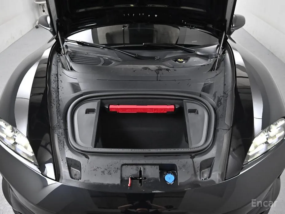 Фото 6 - Porsche Taycan