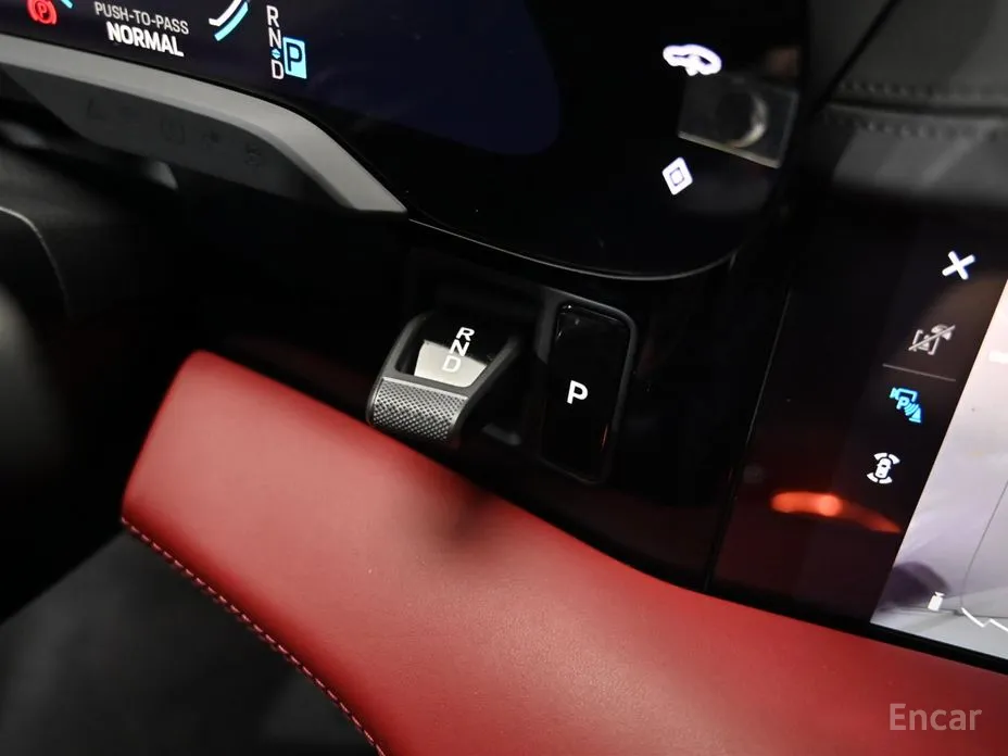 Фото 9 - Porsche Taycan