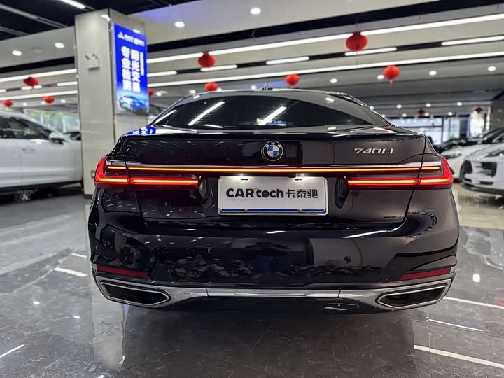 Фото 6 - BMW 7 Series