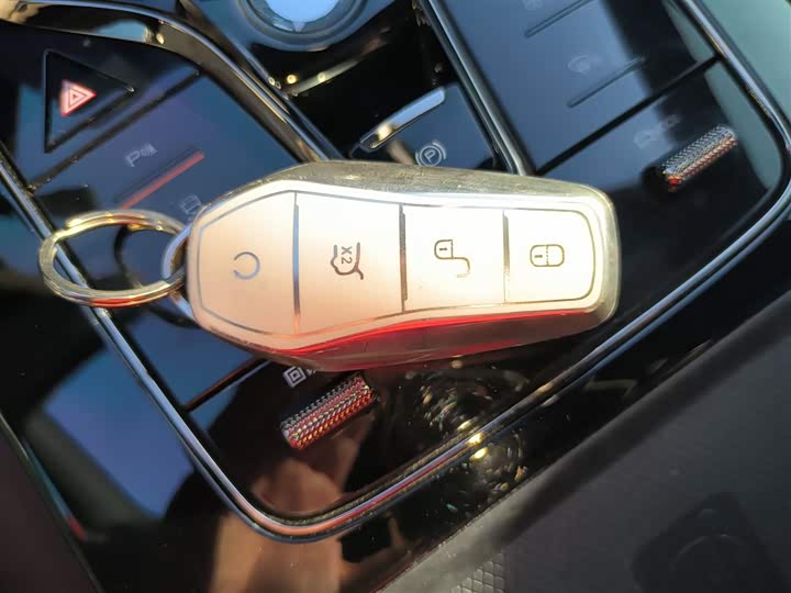 Фото 9 - BYD Han