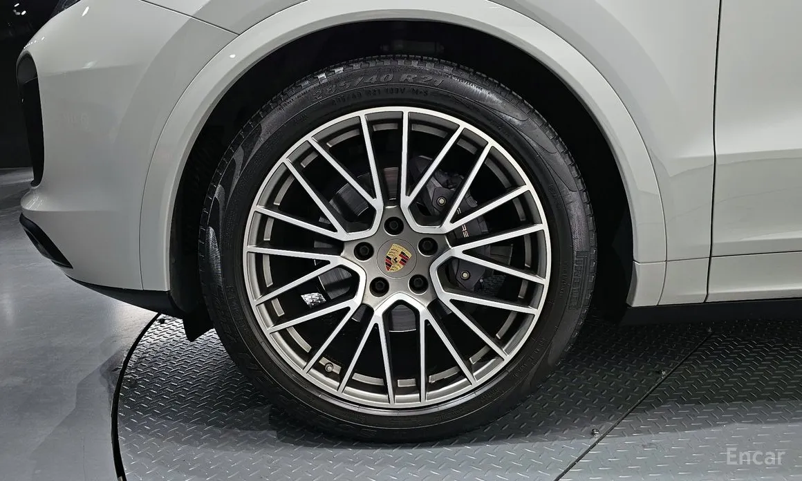 Фото 5 - Porsche Cayenne