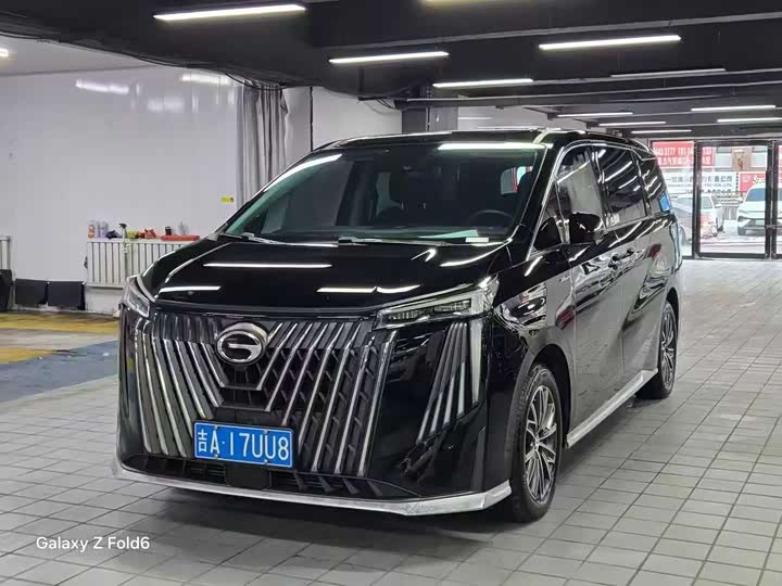 Фото 1 - GAC Trumpchi M8