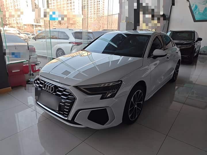 Фото 2 - Audi A3