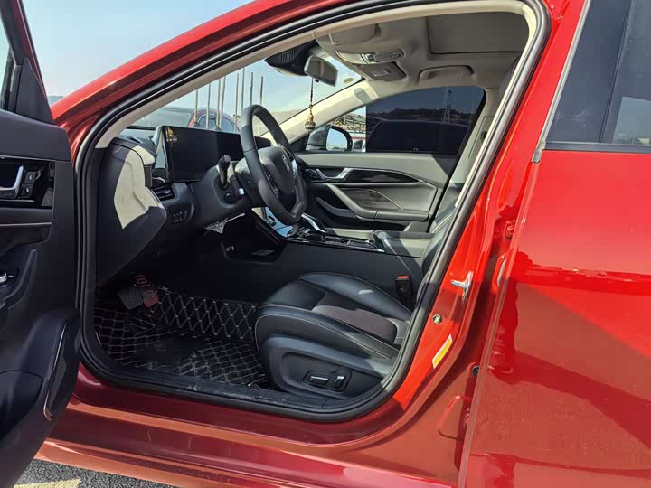 Фото 4 - Bestune B70