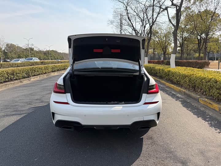 Фото 3 - BMW 3 Series