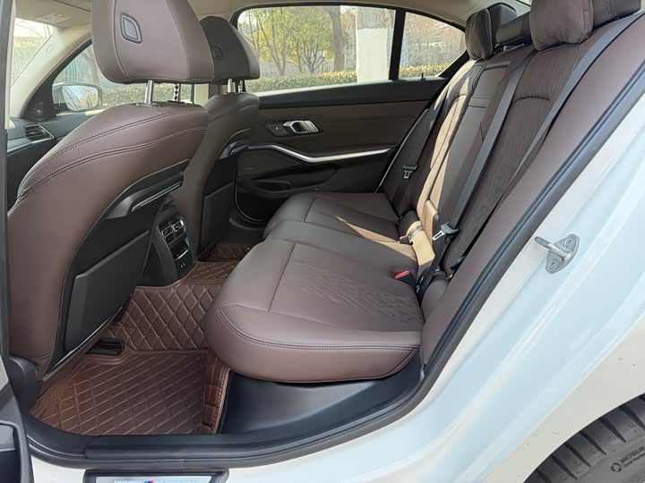 Фото 7 - BMW 3 Series