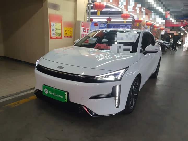 Фото 2 - Geely Galaxy L6