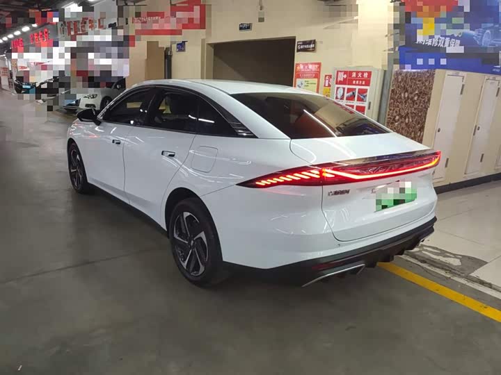 Фото 5 - Geely Galaxy L6