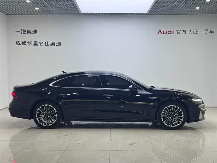 Фото 3 - Audi A7L