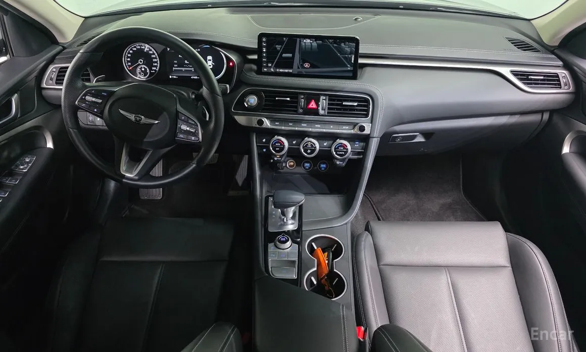 Фото 7 - Genesis G70