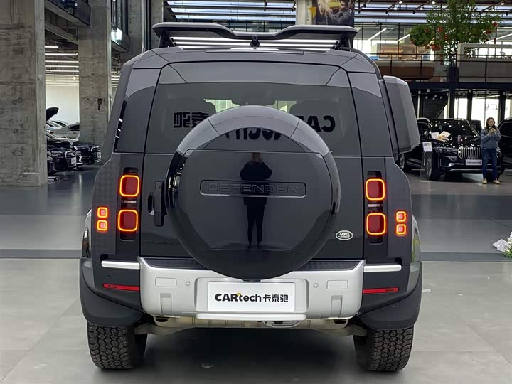 Фото 3 - Land Rover Defender