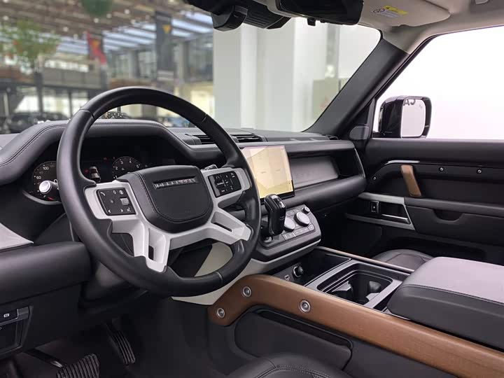 Фото 7 - Land Rover Defender