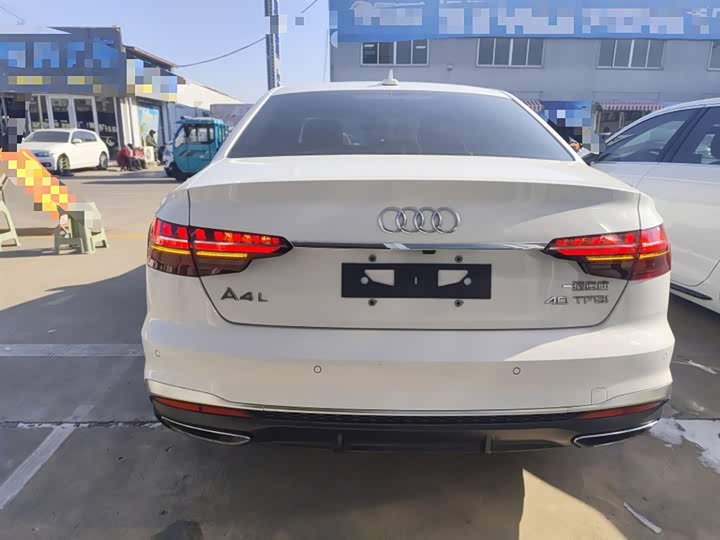 Фото 6 - Audi A4L