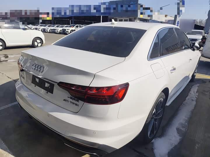 Фото 7 - Audi A4L