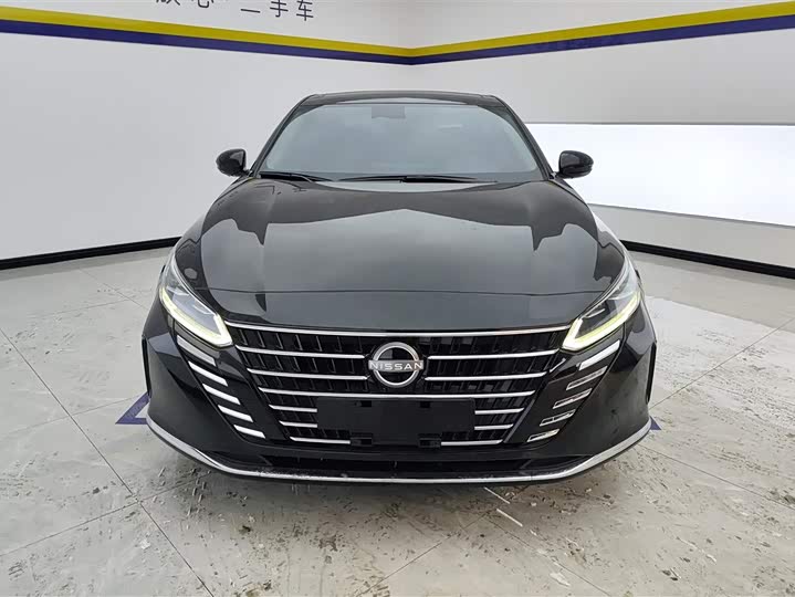 Фото 2 - Nissan Teana