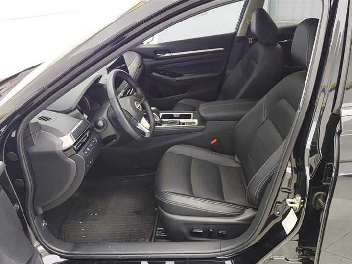 Фото 9 - Nissan Teana