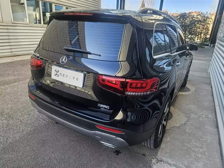 Фото 4 - Mercedes-Benz GLB-Class