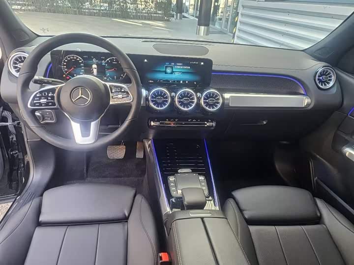 Фото 6 - Mercedes-Benz GLB-Class