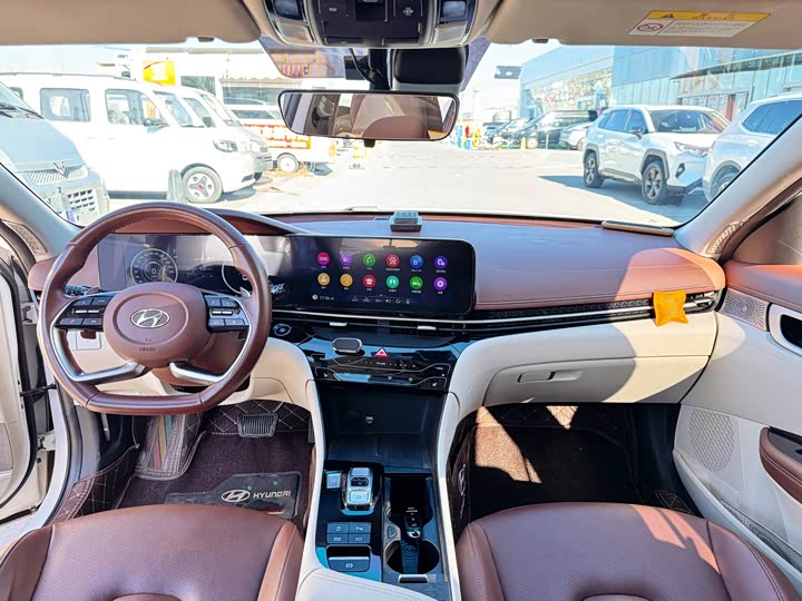 Фото 7 - Hyundai Mistra