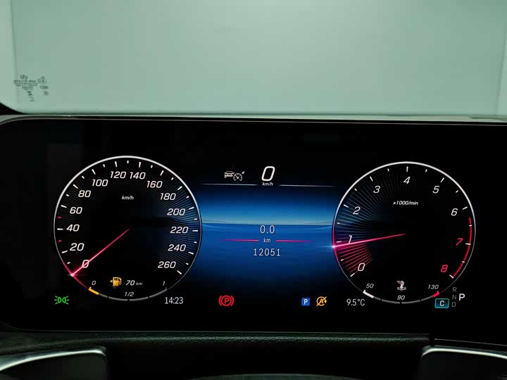 Фото 4 - Mercedes-Benz GLB-Class