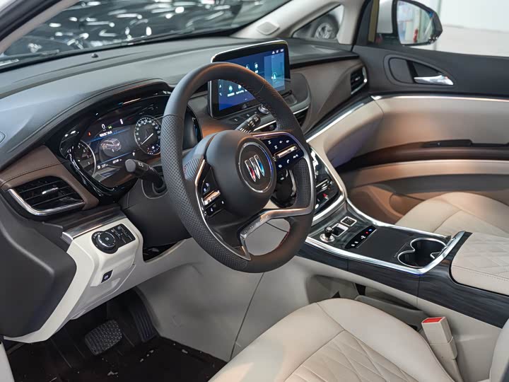 Фото 4 - Buick GL8 ES