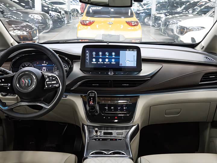 Фото 5 - Buick GL8 ES