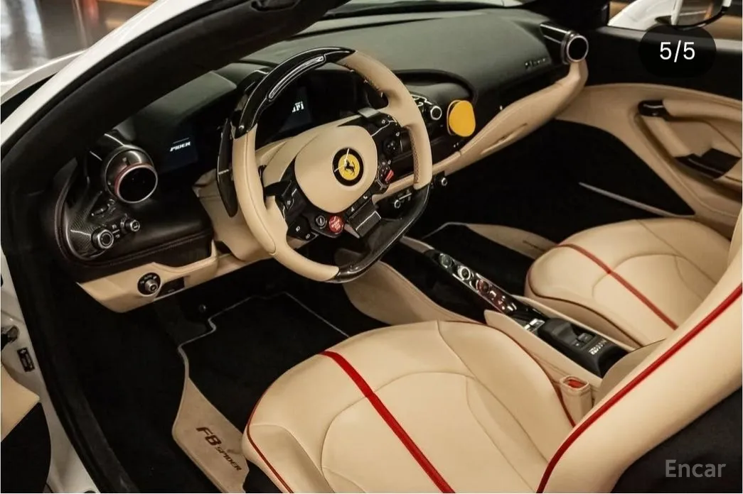 Фото 5 - Ferrari F8