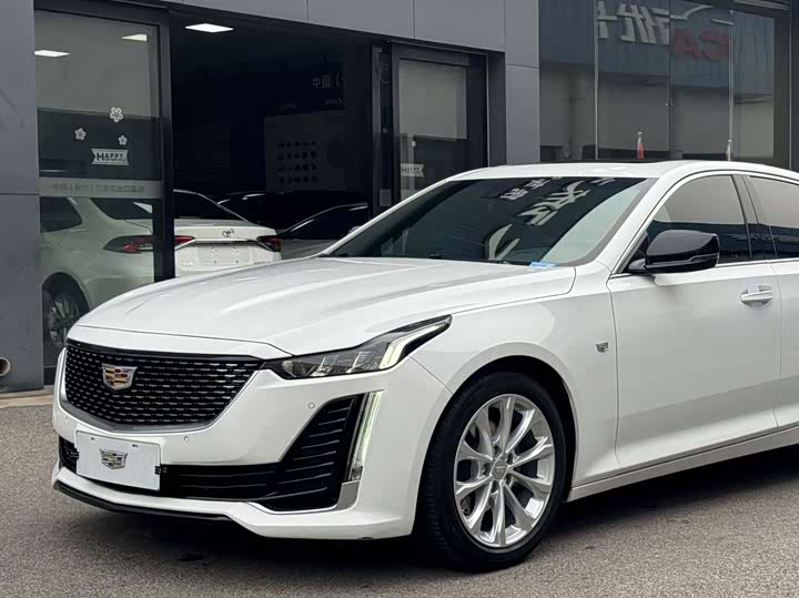 Фото 2 - Cadillac CT5