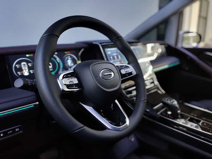 Фото 9 - GAC Trumpchi M8