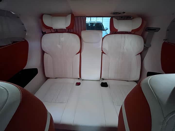 Фото 7 - Buick GL8 ES