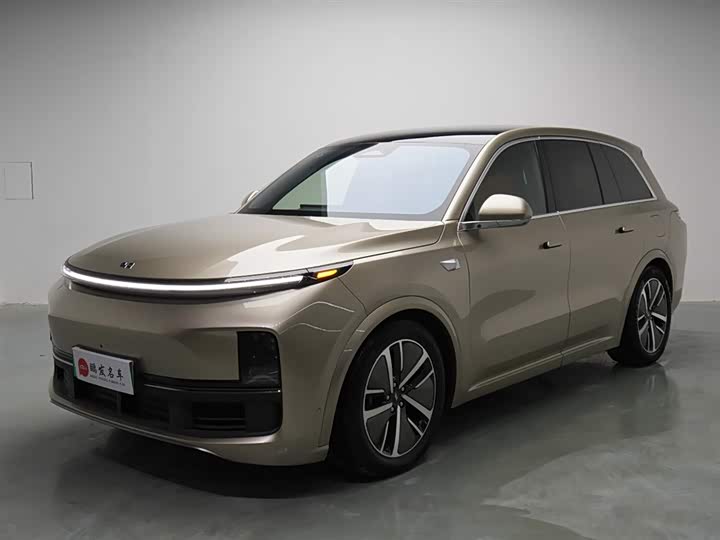 Фото 1 - LiXiang L8