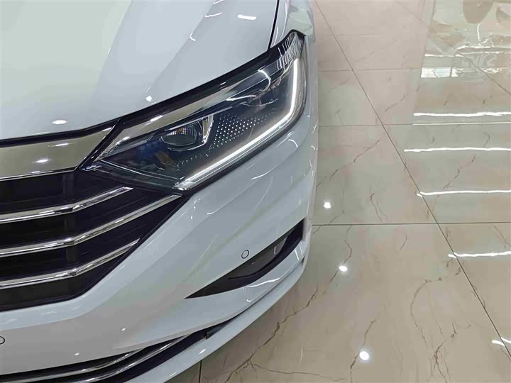 Фото 7 - Volkswagen Sagitar L