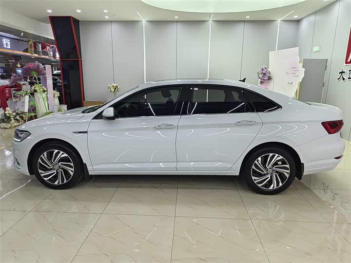 Фото 9 - Volkswagen Sagitar L